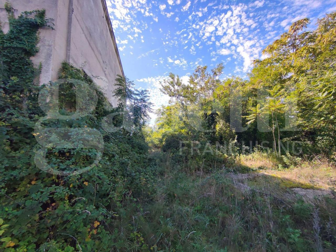 Palazzina commerciale in Strada Picena, Macerata, {3} - Foto 1