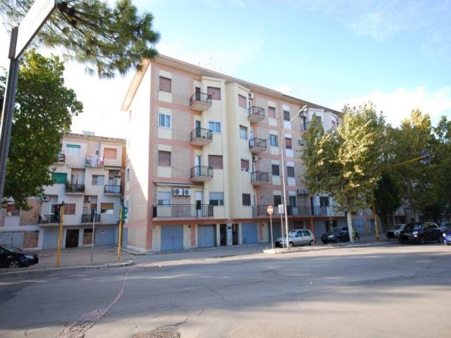 Boxen in {3}, Viale Ofanto 333 - Foto 1