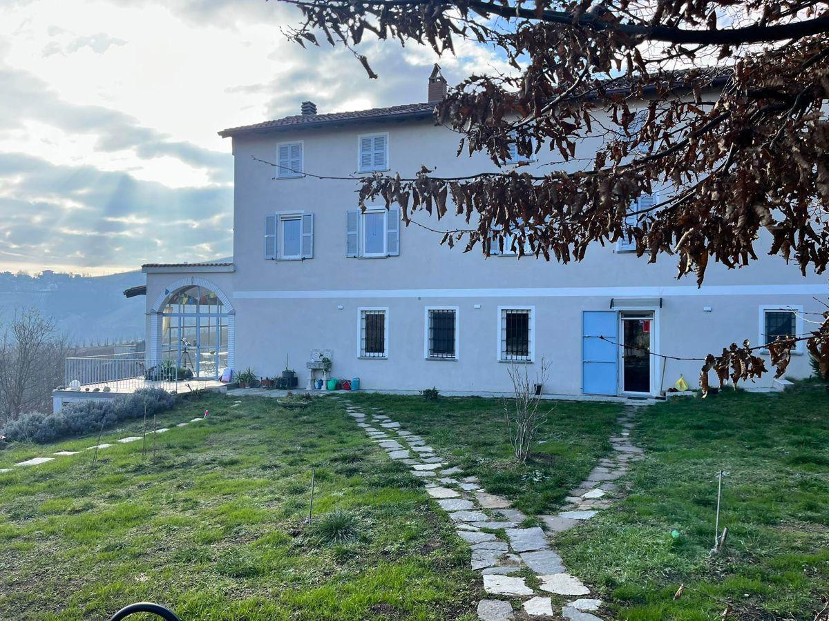 Casa indipendente in vendita a Canneto Pavese