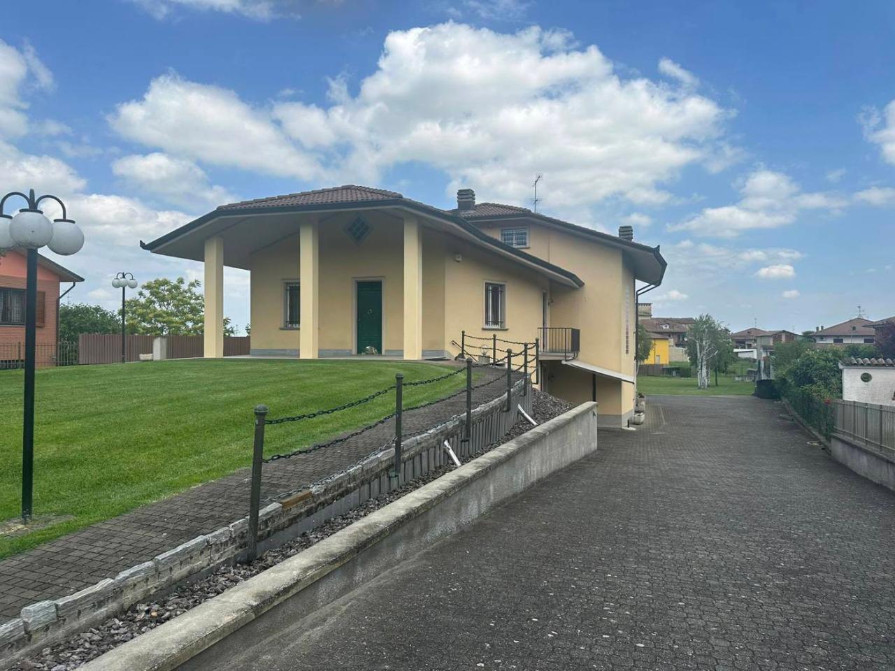 Villa in vendita a Torricella Verzate