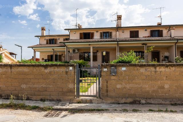 Terraced house in Via Prato , Ardea - Photo 1