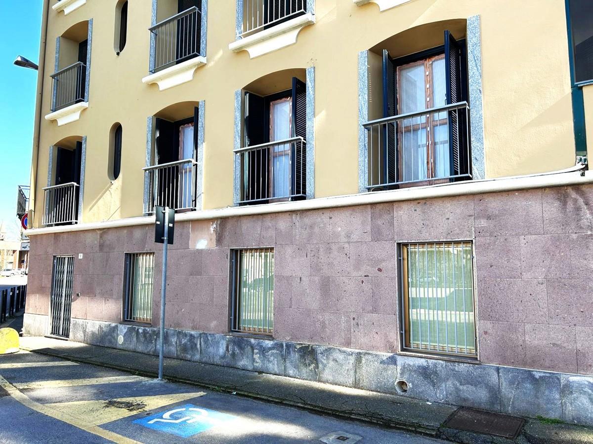 Ufficio in Antona Traversi 15, Sannazzaro De' Burgondi, {3} - Foto 1