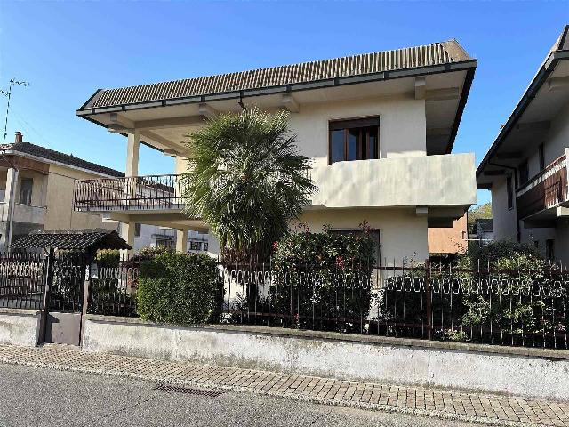 Mansion in Via della Costa, Sant'Angelo Lodigiano - Photo 1