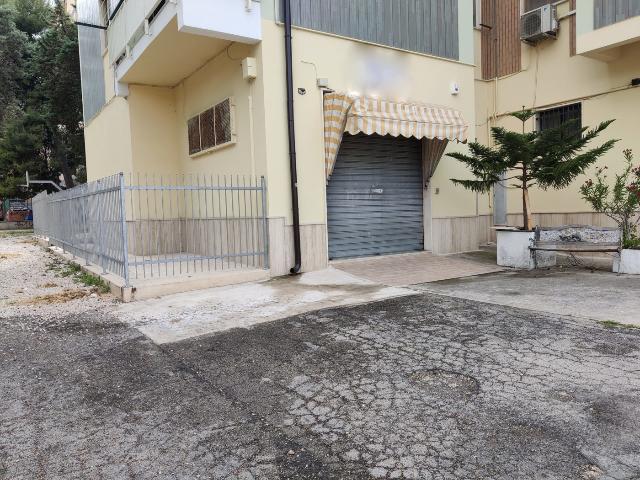 Geschäft in Via Inghilterra, Termoli - Foto 1