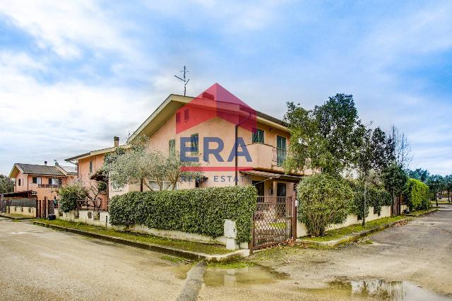 Villa in Via Brenta 16, Sabaudia - Foto 1