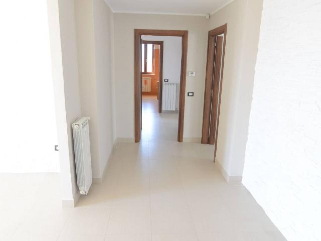 4-room flat in {3}, - Photo 1