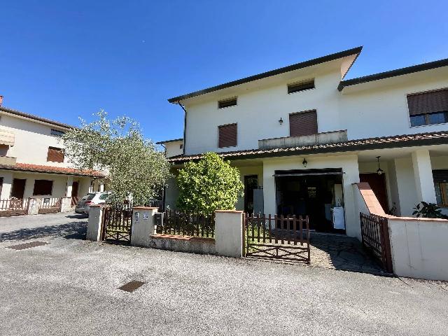 Villa a schiera in Via Don Emilio Angeli, Capannori - Foto 1