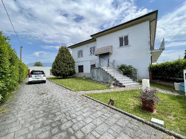 Villa in Via Vecchia Pesciatina 23 Capannori, Capannori - Foto 1