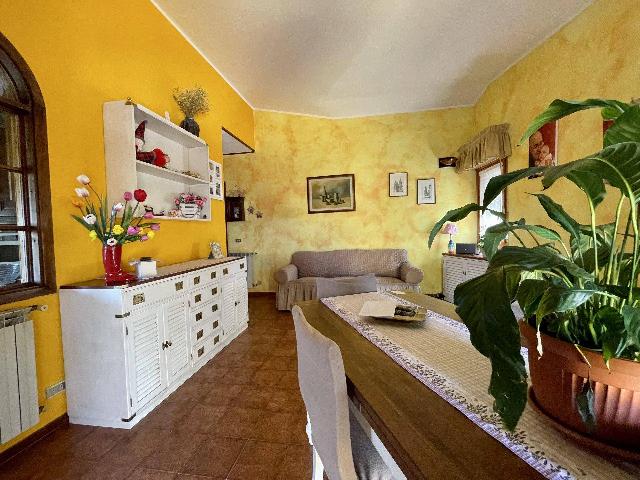 Vierzimmerwohnung in Località Badia Pozzeveri, Altopascio - Foto 1