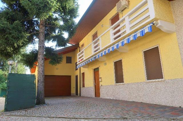 Villa in Via Vittorio Arconti 43, Gallarate - Foto 1