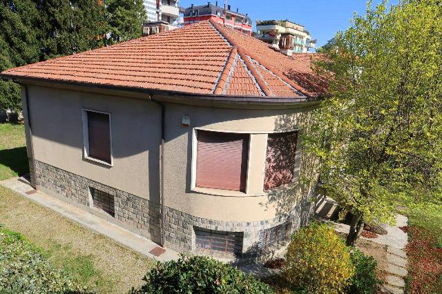 Villa in Via San Rocco 16, Gallarate - Foto 1