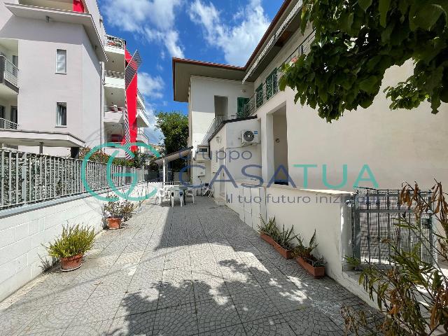 3-room flat in Via Fratelli Bandiera 18, Tortoreto - Photo 1