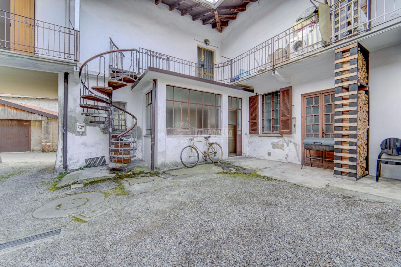 Casa indipendente in vendita a Arsago Seprio