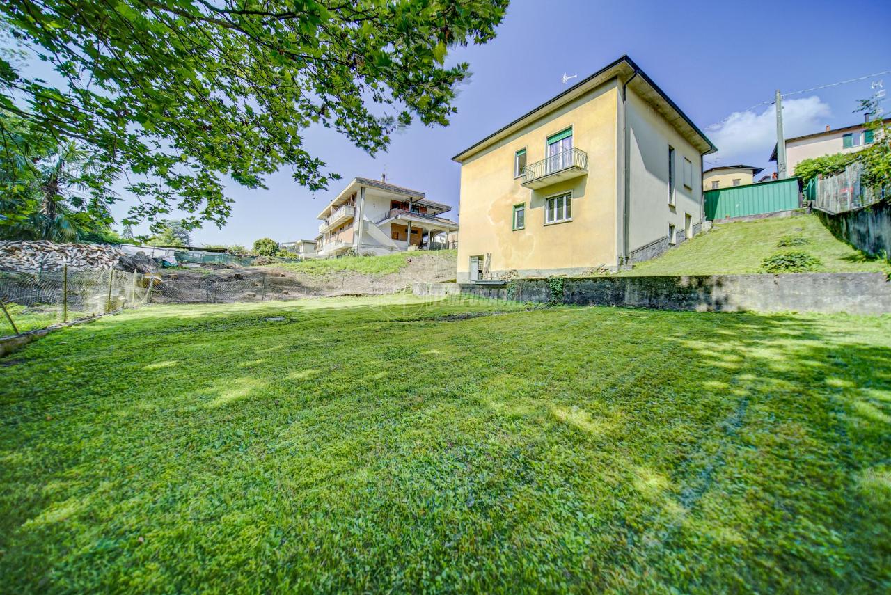 Villa in vendita a Castronno