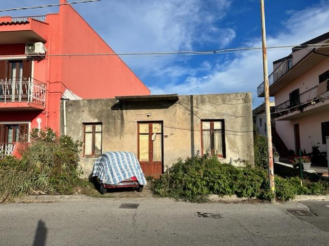 Casa indipendente in Via Luigi Fulci  69, Milazzo - Foto 1