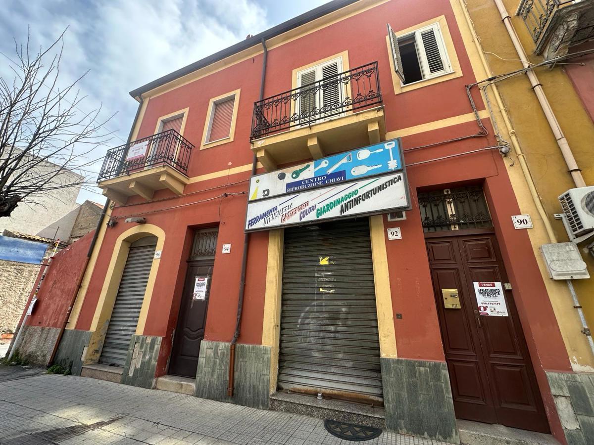 Casa indipendente in vendita a Barcellona Pozzo Di Gotto
