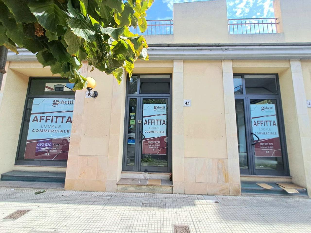Negozio in Via Roma  43-45, Barcellona Pozzo Di Gotto, {3} - Foto 2