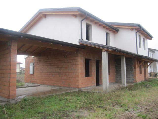 Villa in vendita a Adria