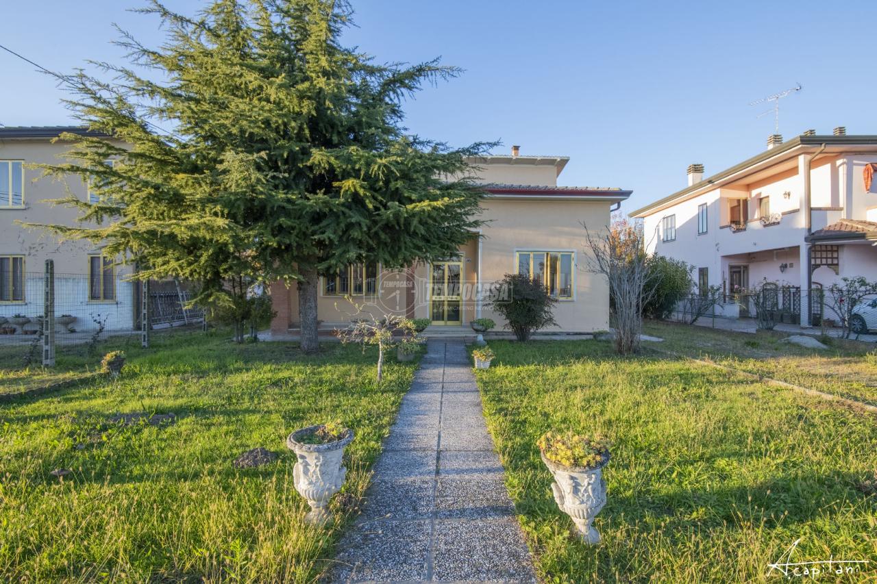 Casa indipendente in vendita a Rovigo