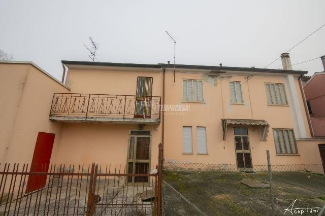 Terraced house in Viale dei Mille 55, Rovigo - Photo 1