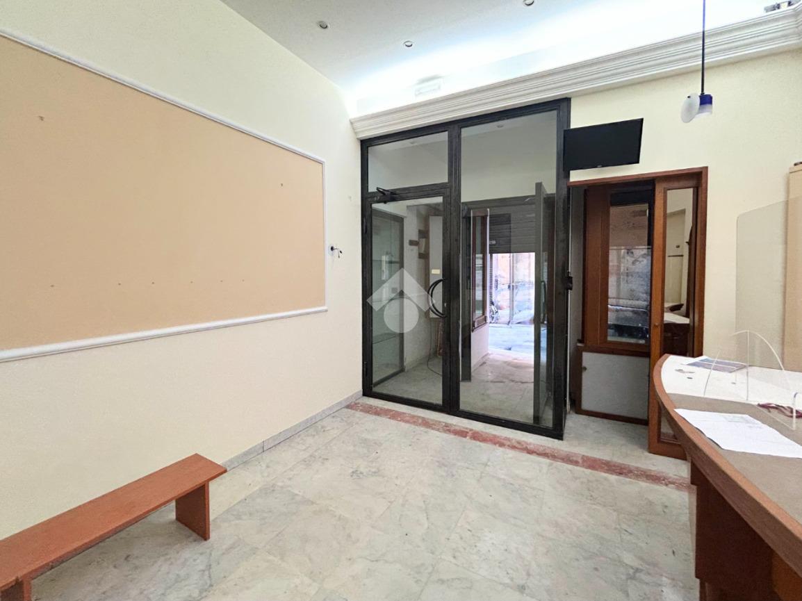 Negozio in Via Rigattieri, Pisa, {3} - Foto 2