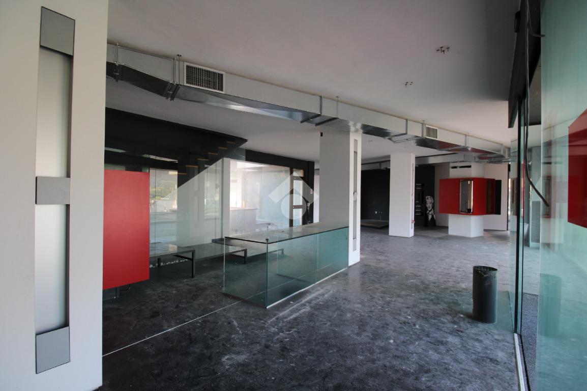 Negozio in Via Tosco Romagnola 123, Cascina, {3} - Foto 2