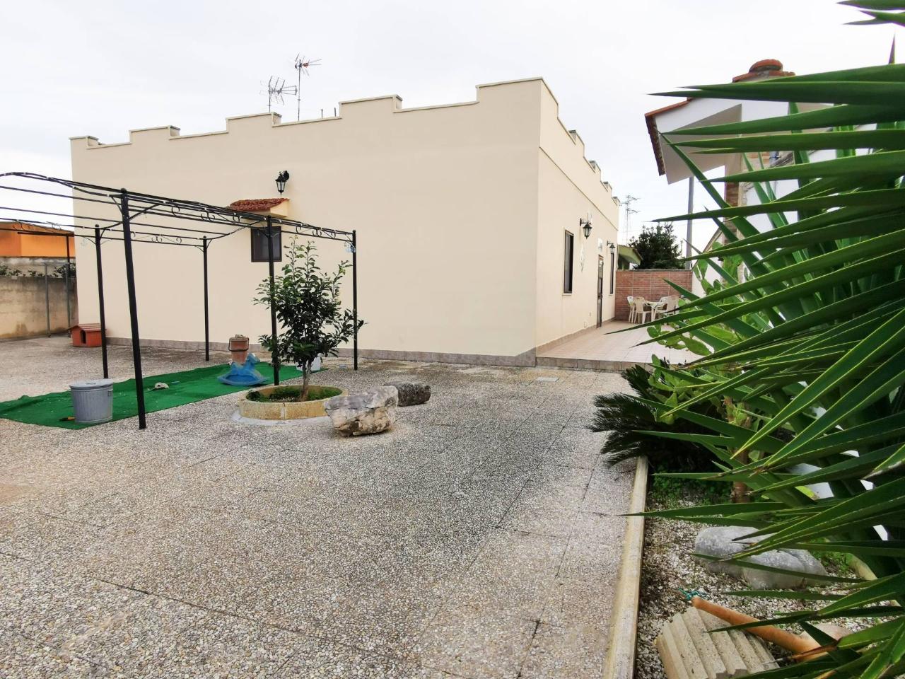 Villa in vendita a Brindisi