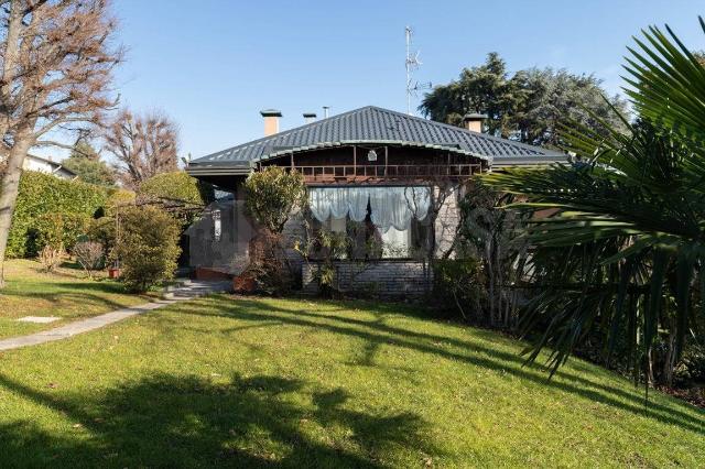 Villa in Via Stelvio, Gallarate - Foto 1