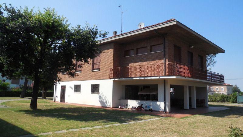 Casa indipendente in vendita a Faenza