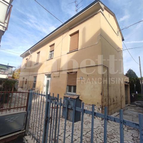 Detached house in Via De Gasperi, Faenza - Photo 1