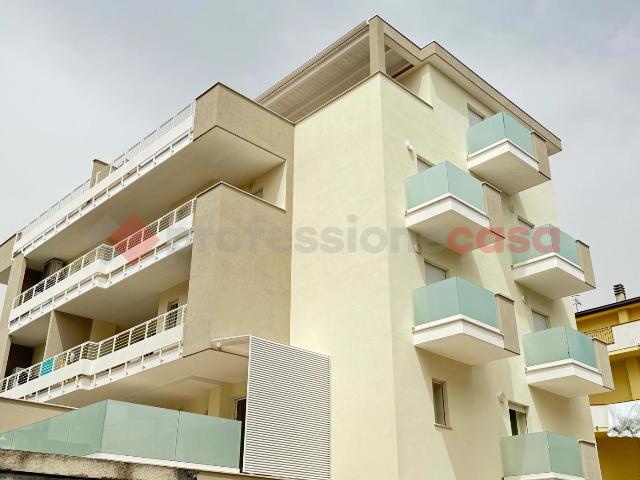 3-room flat in Via Mincio Snc, Alba Adriatica - Photo 1