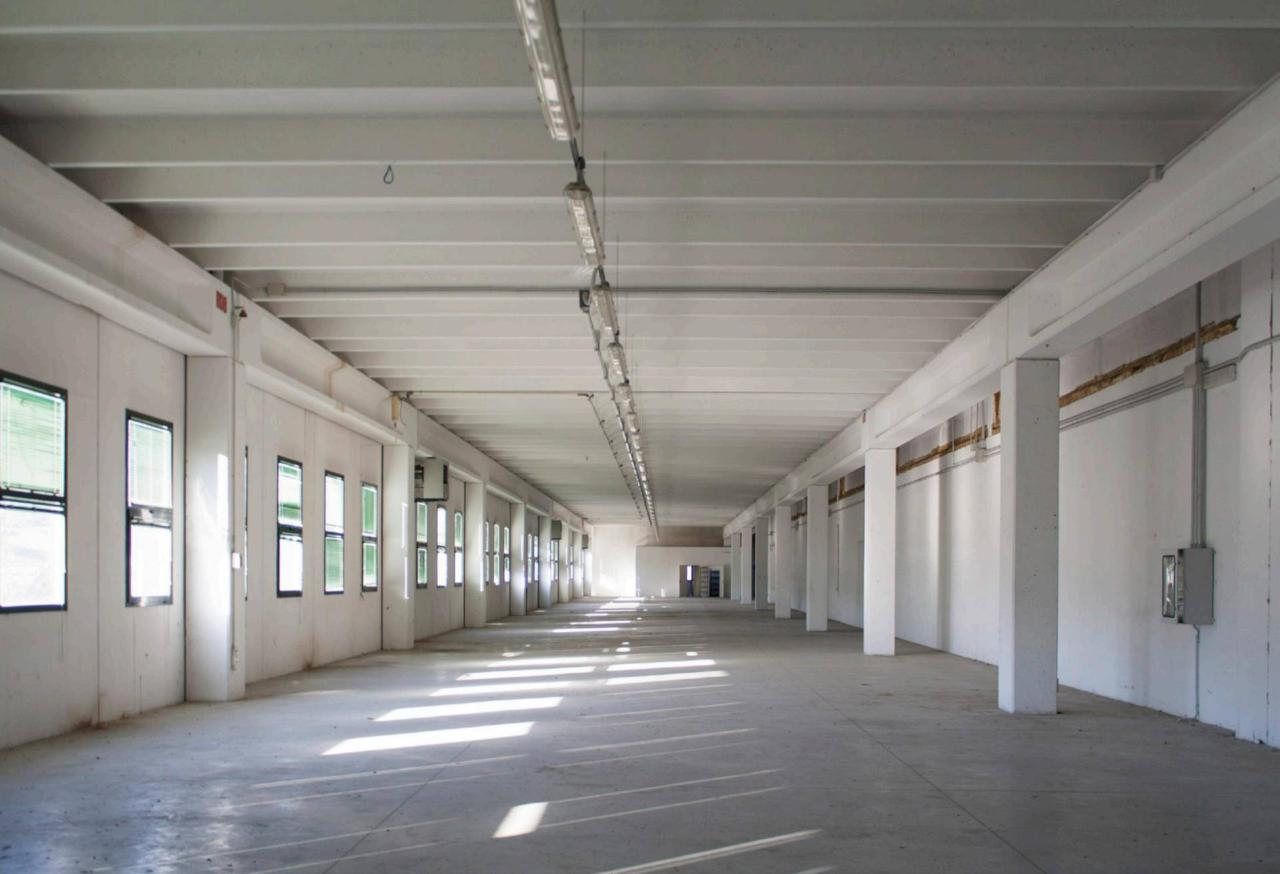Esercizio commerciale in , Poggibonsi, {3} - Foto 2