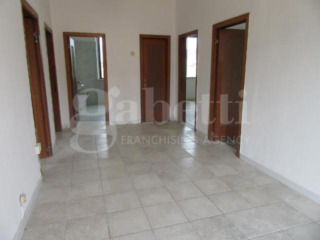 4-room flat in {3}, - Photo 1