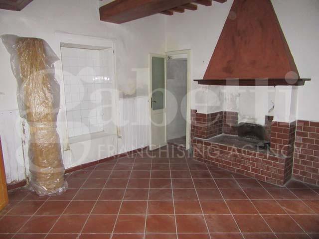 2-room flat, Gavorrano - Photo 1