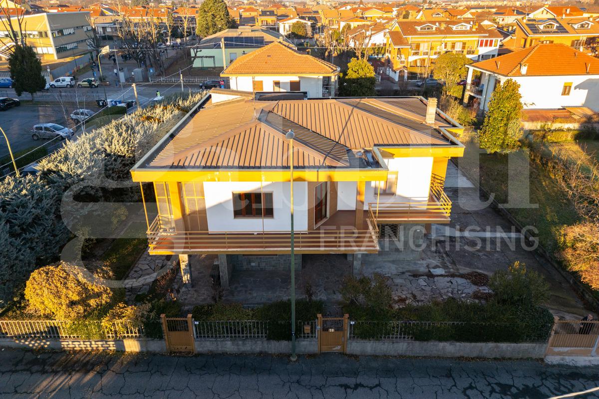 Villa in vendita a Rivalta Di Torino