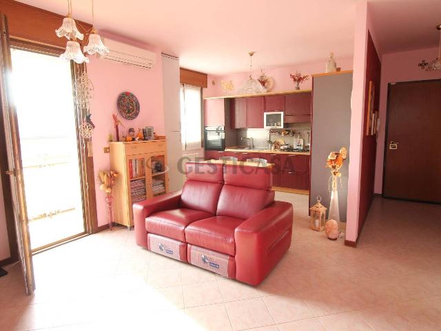 3-room flat in Via P. dalla Torre, Lonigo - Photo 1