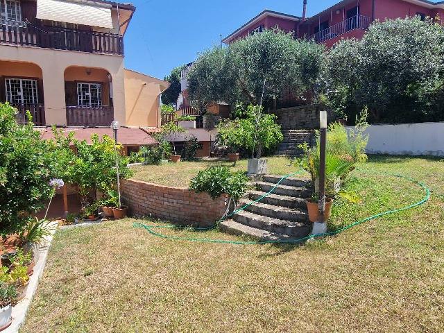 Villa in Via Tor Paluzzi, Albano Laziale - Foto 1