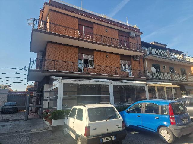 Trilocale in Via del Mare 46, Castel Gandolfo - Foto 1