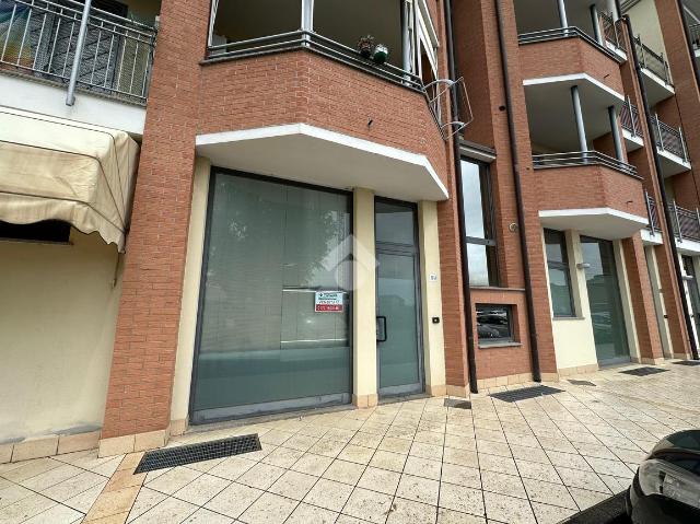 Negozio in Via Ronco 3914, Carmagnola - Foto 1