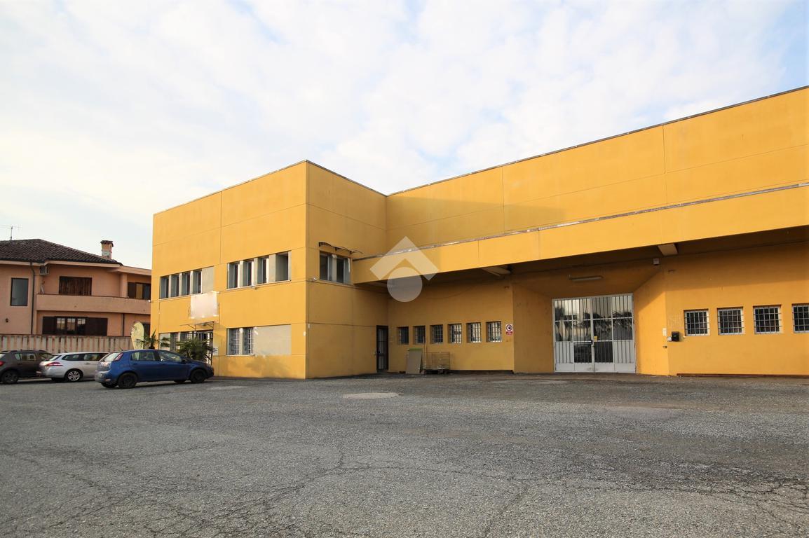 Magazzino in Strada Statale 231, Pocapaglia, {3} - Foto 1