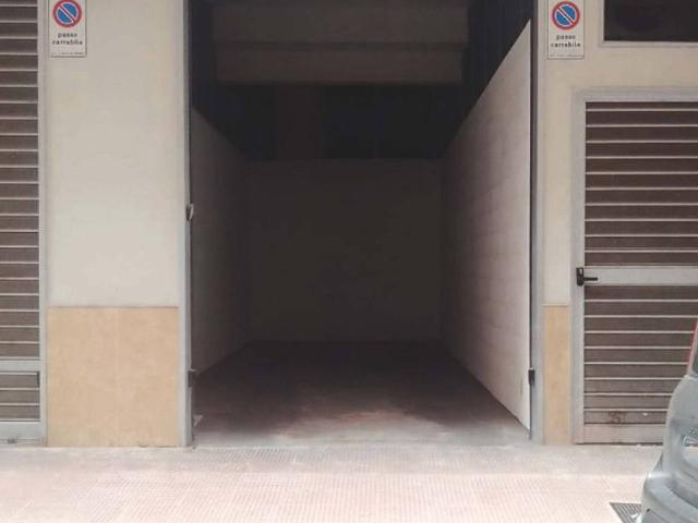 Garage or car box in {3}, Via Luigi Zuppetta 7a - Photo 1