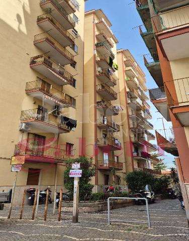 Quadrilocale in Via Vittorio Veneto 390, Torre Annunziata - Foto 1