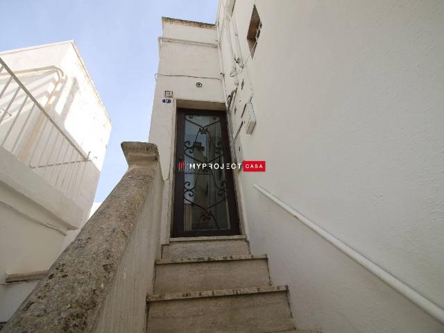 2-room flat in Vico La San Felice, Martina Franca - Photo 1