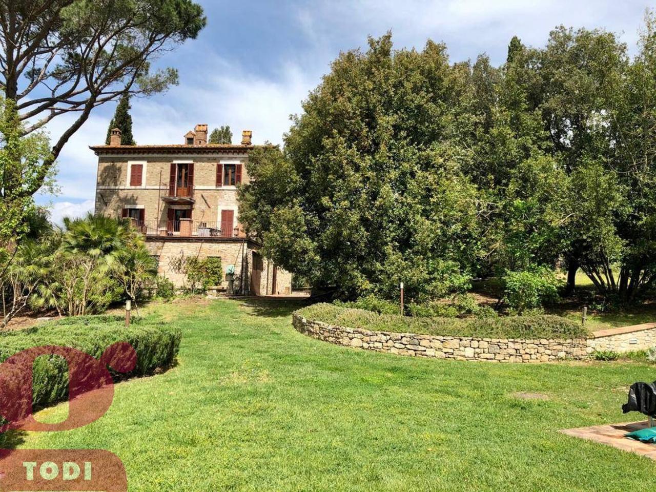 Villa in affitto a Todi