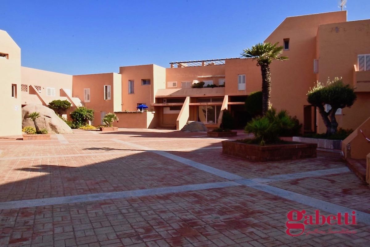 Negozio in Località Porto Quadro Snc, Santa Teresa Gallura - Foto 1
