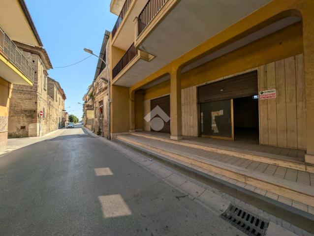 Negozio in {3}, Via San Giuliano 150 - Foto 1