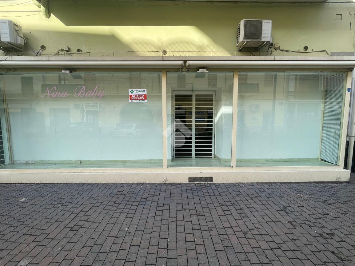Negozio in Via Dario Fiore 89, Afragola, {3} - Foto 1