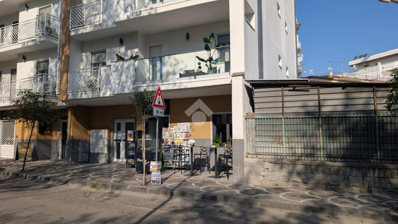 Negozio in Via Pio XII 53, Casoria, {3} - Foto 2