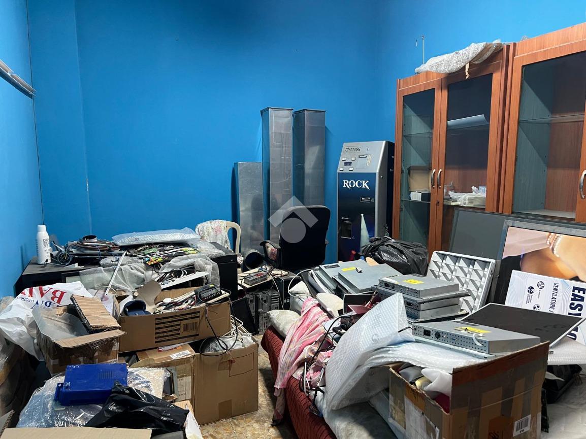 Magazzino in Via l. Giordano 6, Casoria, {3} - Foto 2