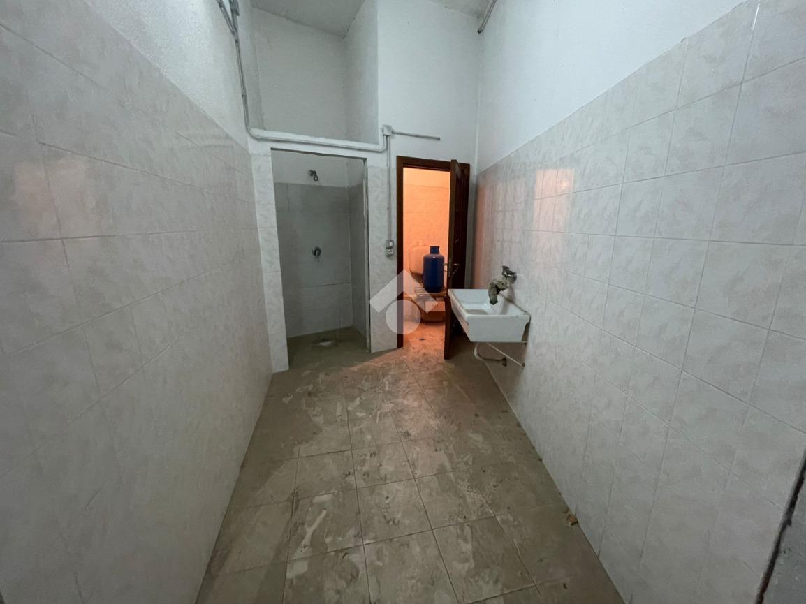 Capannone in Via Filippo Turati 7, Afragola, {3} - Foto 1